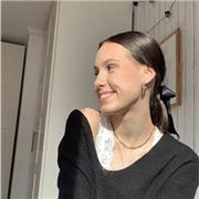 Estudiante de 2 curso de doble grado de publicidad y turismo en la universiad con amplios conocimientos acerca de las ciencias sociales y la comunicacion